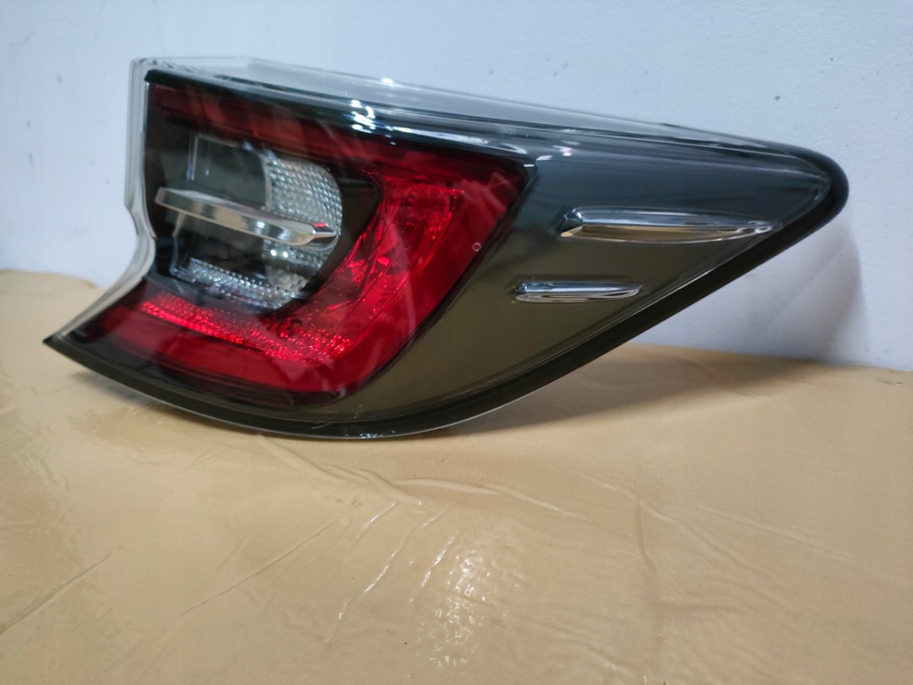 фото №1, Лампа задня правий задня права led corolla e21 hb