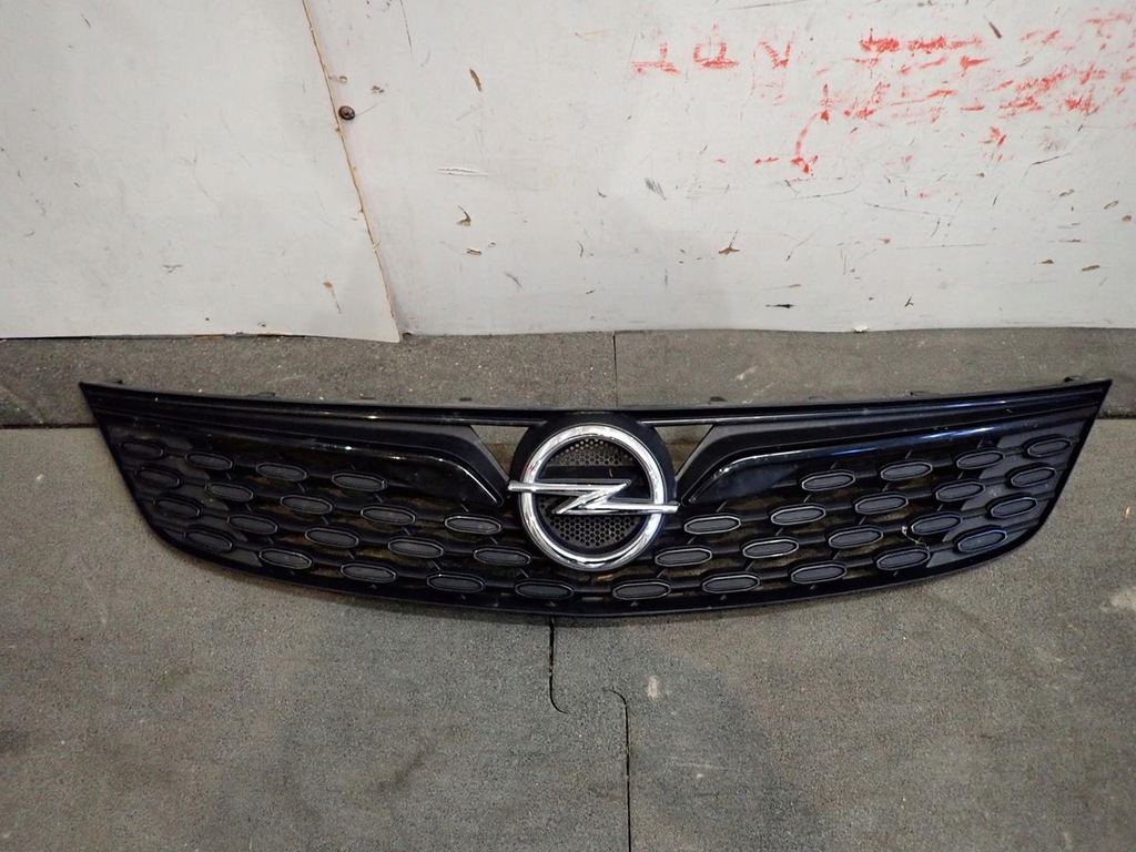 фото №1, Решітка радіатора opel astra v k lift 2019- 39130501