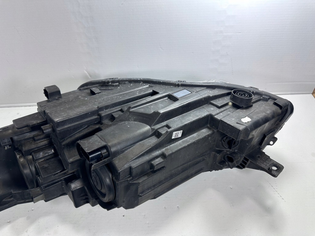 Kuga mk3 фара правый  левая led lv4b-13e015-ca lv4b-13e014-ca в Украине