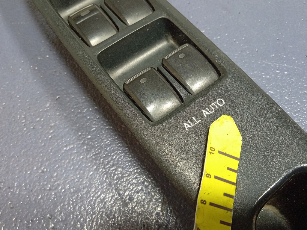 фото №8, Toyota avensis verso панель вікон лівий перед 84040-44030