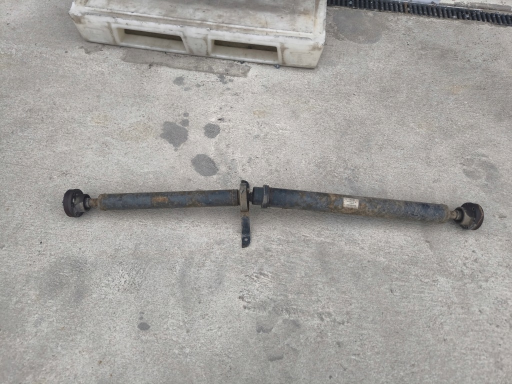 фото №1, Wał приводной audi a4 b8 a5 8t 8k0521101b оригинал !!!