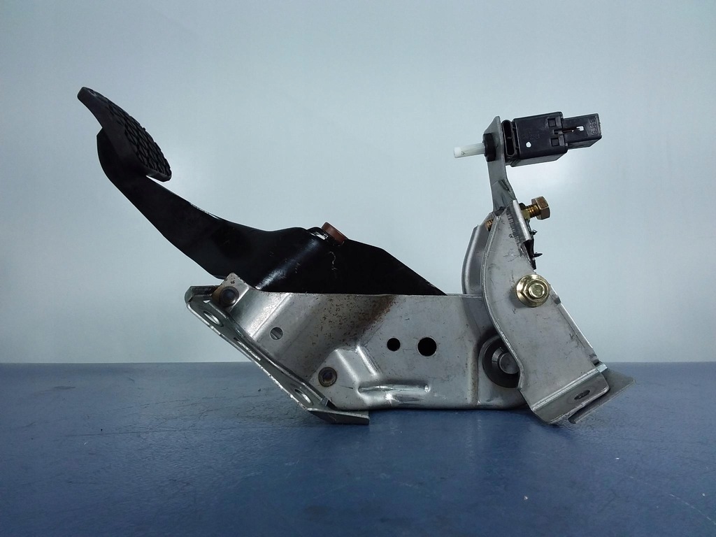 фото №1, Mazda 6 i gg педаль тормоза