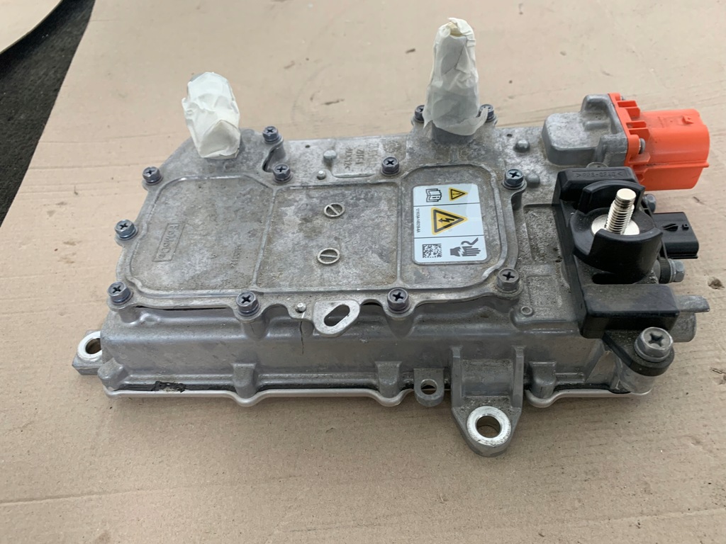 фото №10, Ford mustang mach-e rwd 75.7 kwh преобразователь напряжения оригинал