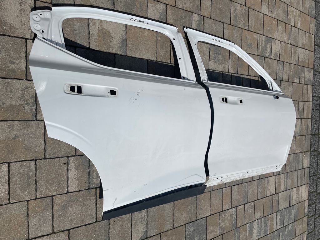 фото №3, Polestar ii 2 капот