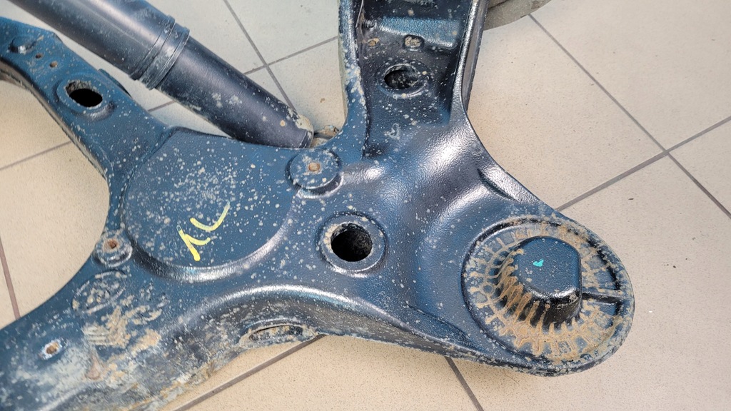 фото №12, Toyota proace ii 20r поворотный кулак рычаг амортизатор правый задняя 9807504980