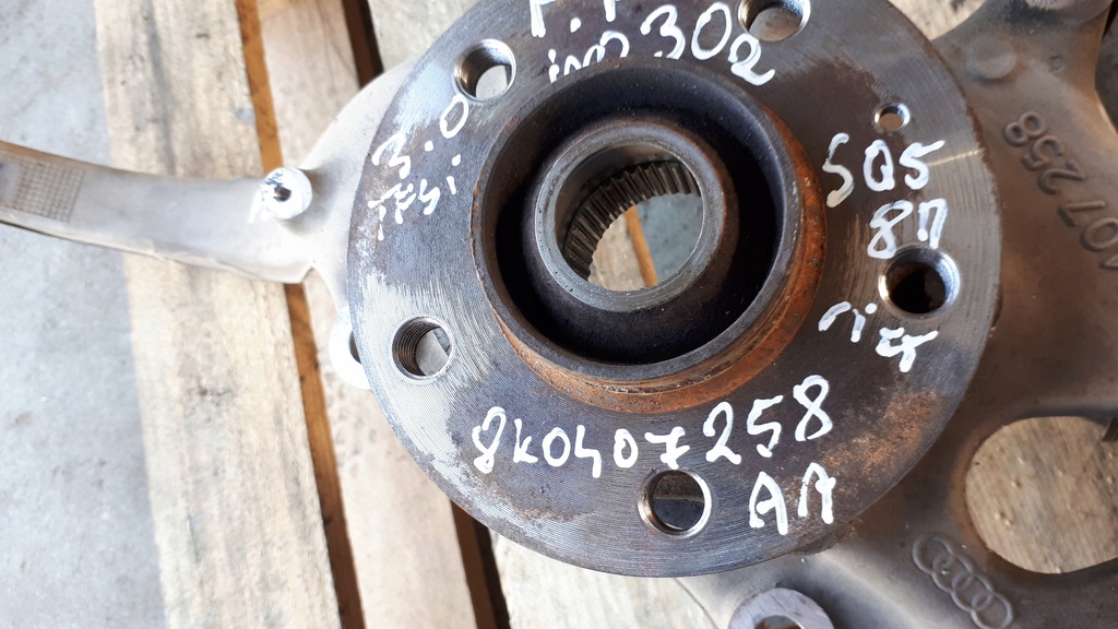 фото №8, Sq5 8r q5 поворотный кулак левая перед 3.0 tfsi s4 b8 a4