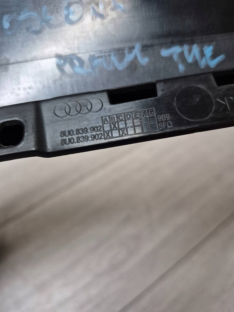 фото №5, Audi q3 8u 8u0839902 молдинг / прокладка стекло дверь задних