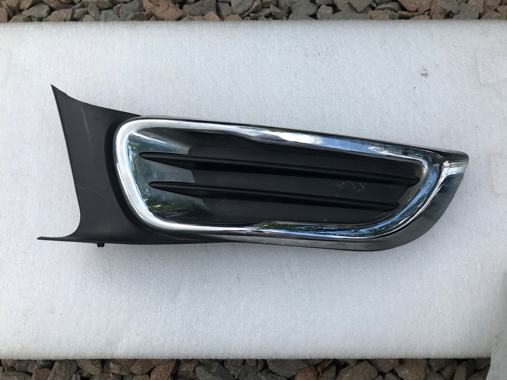 фото №1, Citroen оригинальный номер 9682332477 решётка бампера