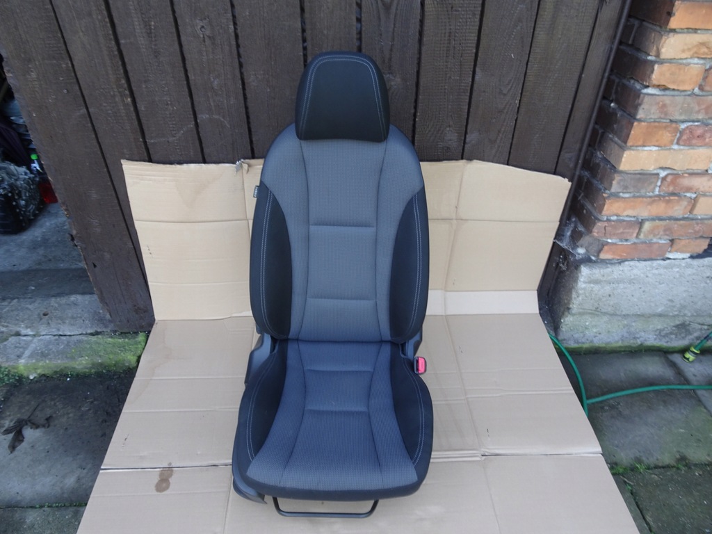 фото №1, Hyundai i30 ii сиденье правый перед с подогревом europa