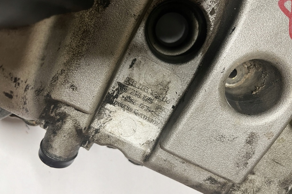 фото №7, Правая крышка клапанов porsche cayenne 9pa 94810513106 4.5l бензиновый 250kw