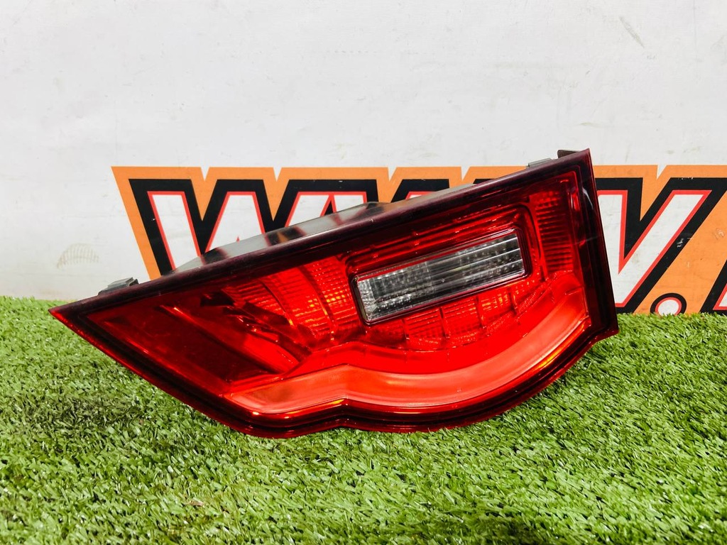 фото №11, Лампа кришки правий задня jaguar f-pace x761 hk83-15k272-aa