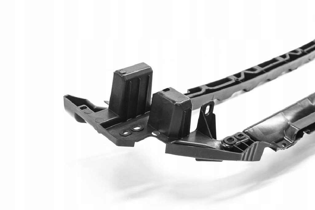 фото №6, Audi q3 8u передний бампер решётка радиатора кронштейн новый оригинальный 8u0853692c