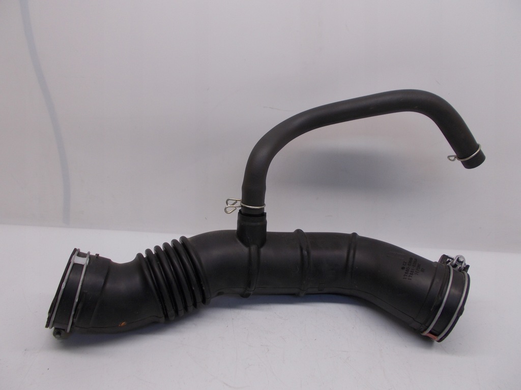 фото №1, Toyota yaris iv 20- труба впуск воздухозаборник воздуха