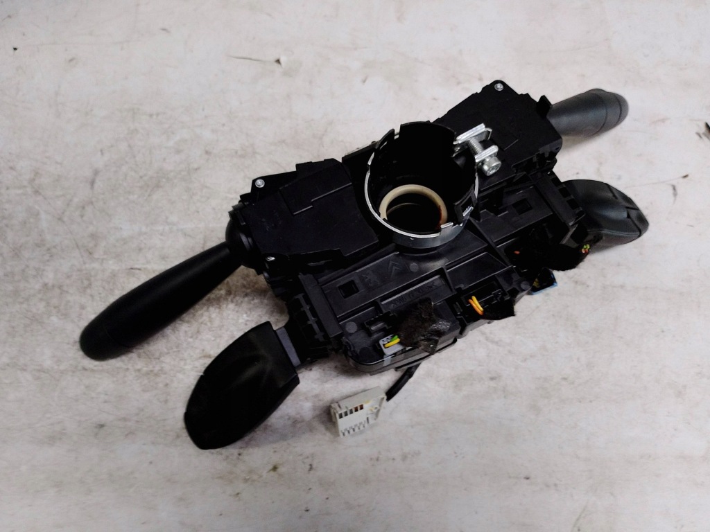 Peugeot переключатель комбинированный переключатели 96773912zd europa с Разборки