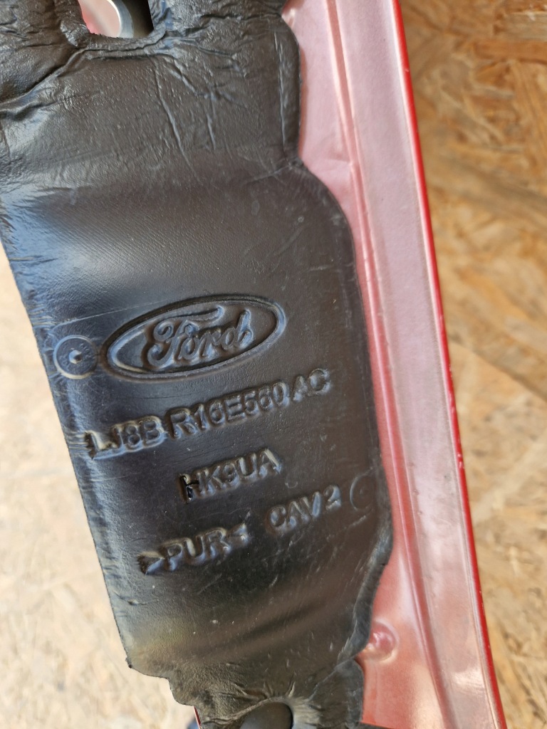 фото №16, Ford mustang mach-e 20- крила правий перед правий передній lj8b-r16134-ab