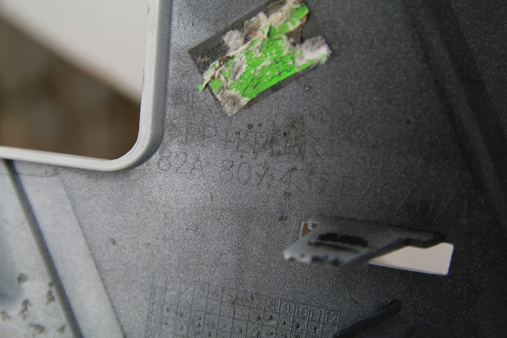 фото №12, Оригинальный бампер перед audi a1 s-line 82a 2018-