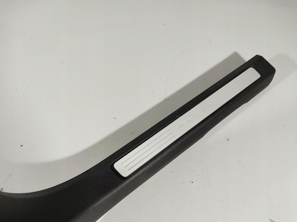 фото №12, Volvo v60 18r- молдинг накладка поріг права