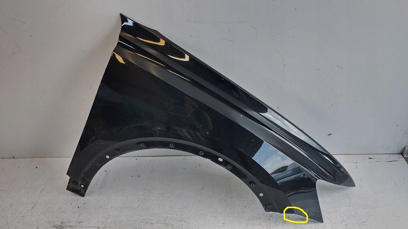 фото №1, Audi q8 крыло