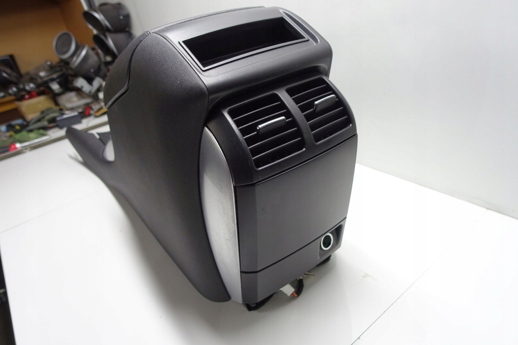 фото №10, Mercedes w251 подлокотник туннель бардачок r-klasa