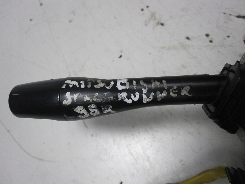 фото №2, Переключатель комбинированный mitsubishi space runner 99r