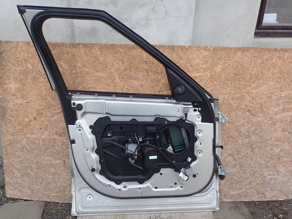 фото №8, Дверь левая передние перед land rover discovery v