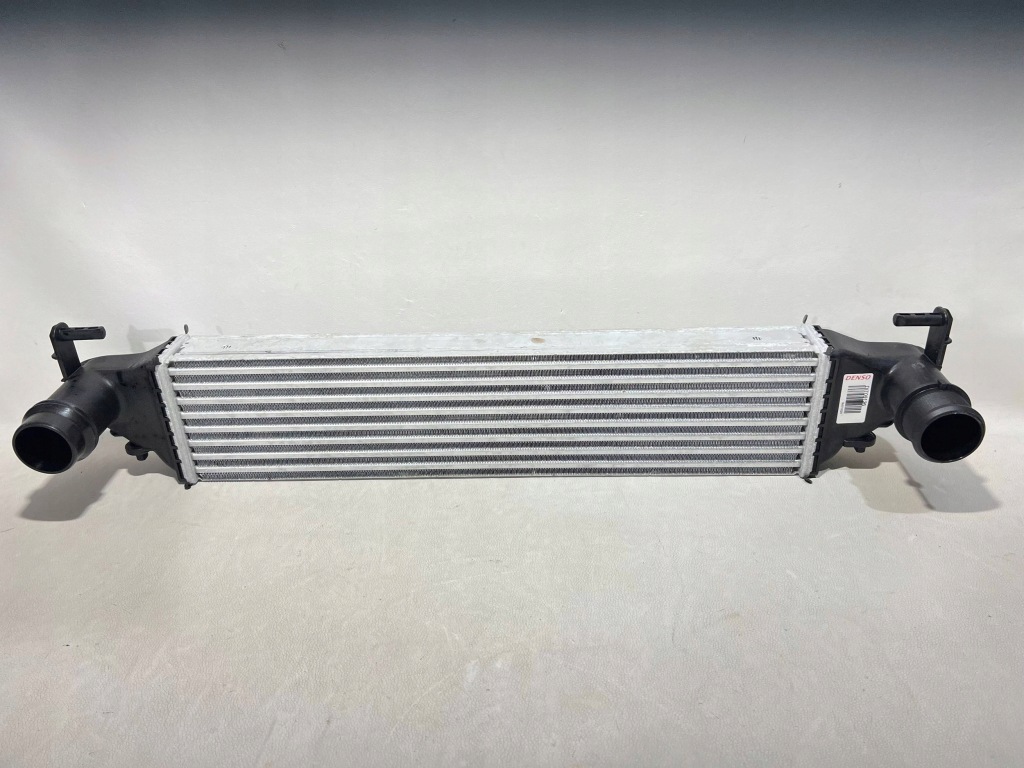 Купити Радіатор повітря інтеркулер fiat 500x jeep renegade denso dit09126