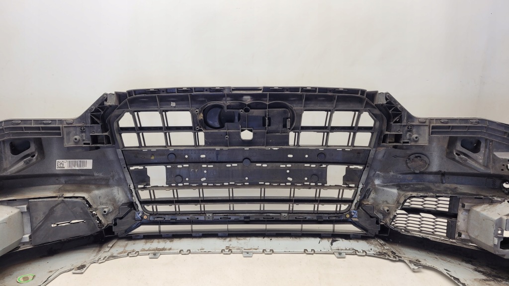 Audi a6 c7 15r- lift competition s-line бампер oryg. Оригинал