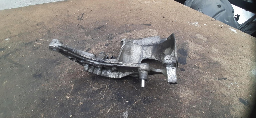 Кронштейн основание кронштейн фильтра топлива 1.6ehdi citroen ds4 9672309580 Недорого