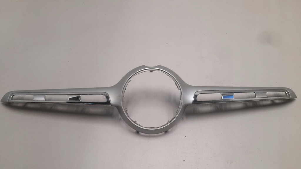 фото №1, Решётка радиатора решётка радиатора mercedes gla h247 w247 a2478883401 молдинг