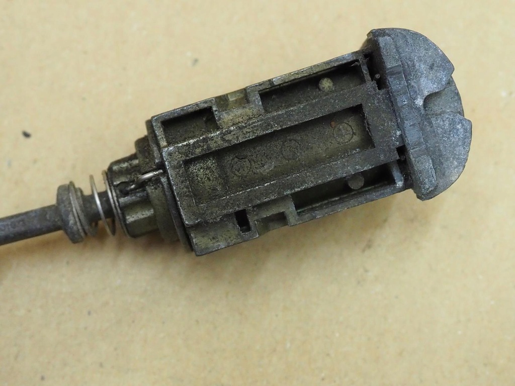 фото №9, Вкладка замка дверь водителя + ключ vel satis