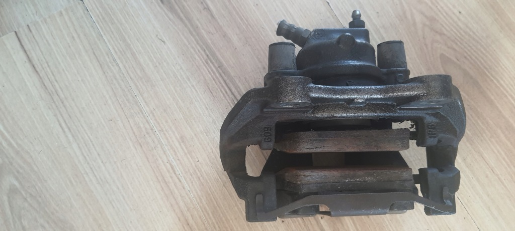 Суппорт левый задний  mercedes s kl w221 Недорого