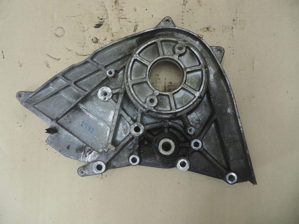 фото №10, Hyundai h1 2.5 td d4bf кронштейн насоса уприскування