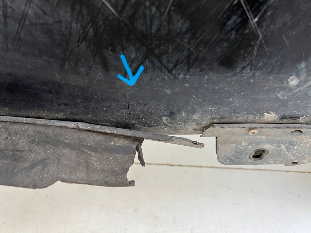 фото №9, Бампер перед передній lancia delta протитуманні фари