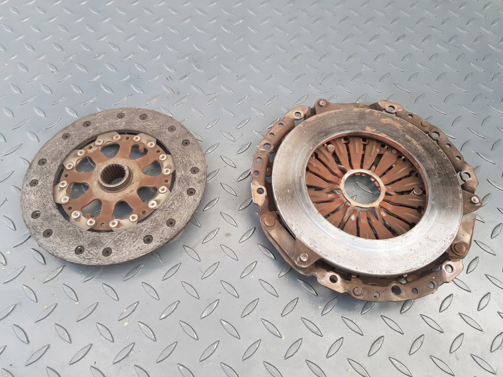 Диск сцепления luk 7 524 974 прижим bmw e60 520i 525i e46 320i 325i m54 с Разборки