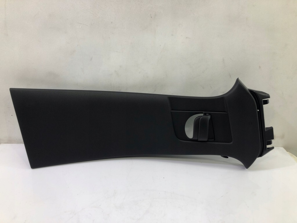 Купить Volvo xc40 ii защита стойка правая 31479715