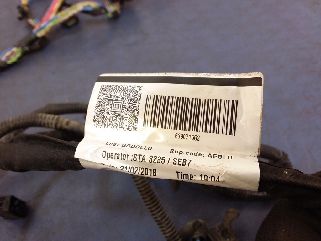 фото №13, Volvo xc60 ii 2.0 t5 электропроводка отсек двигателя