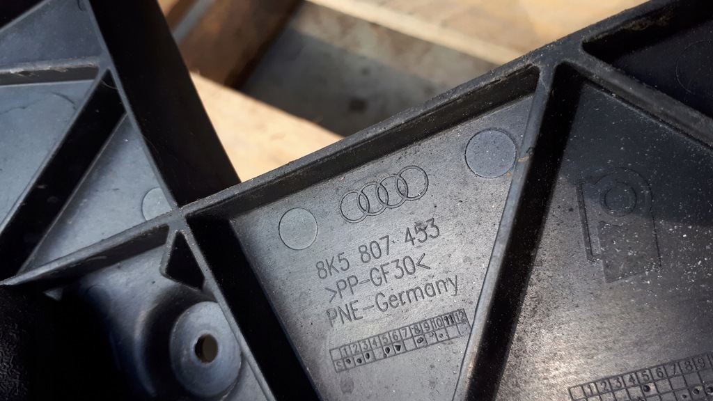 фото №6, A4 b8 s4 напрямна бампера правий лівий задня кронштейн sedan