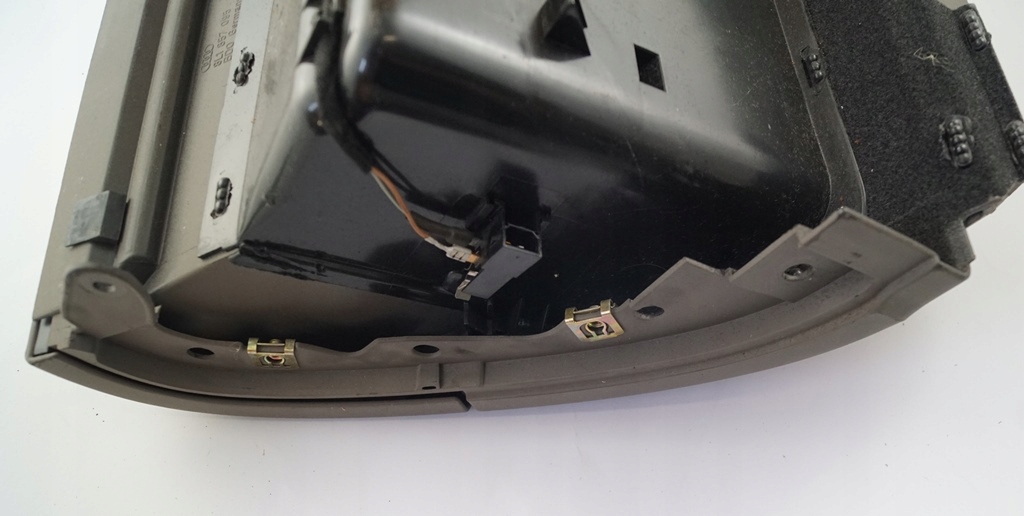 фото №6, Бардачок пассажира audi a3 8l 8l1857095 europa