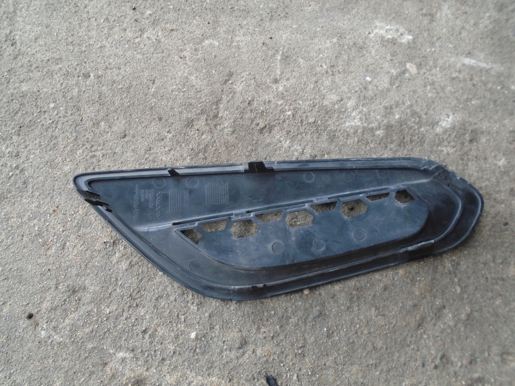Volvo s60 v60 10-13 r рамка решётка левая 31294129 Цена