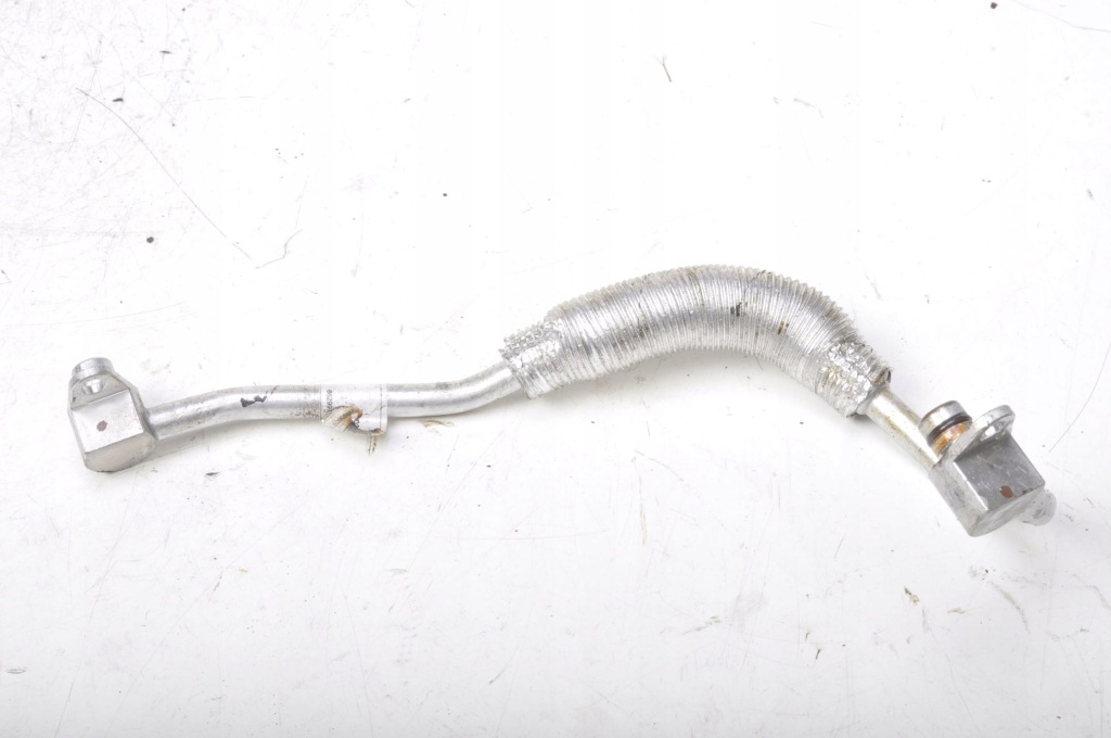 фото №1, Bmw f40 2.0 шланг масляний 8629971