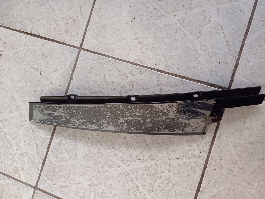 фото №1, Молдинг дверь volvo v40 правый перед