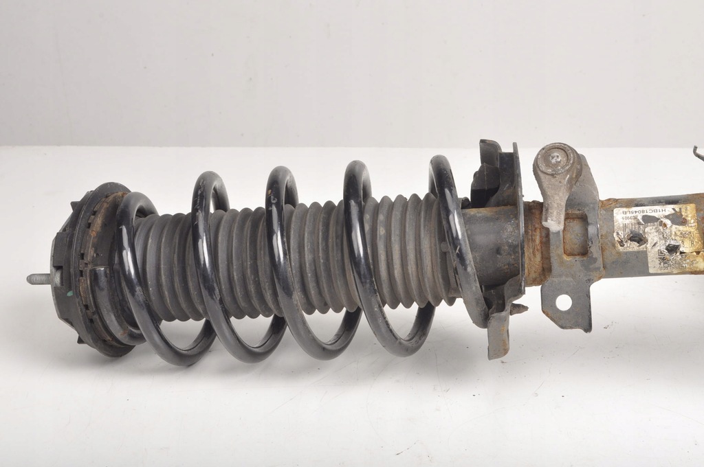 фото №8, Ford fiesta mk8 амортизационная стойка правый перед h1bc18045lb