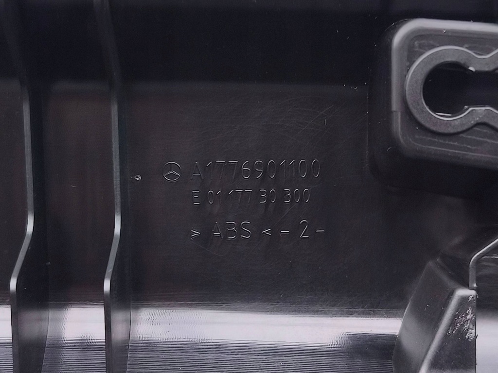 Mercedes-benz a w177 2019 накладка поріг багажника a1776901100 в Україні