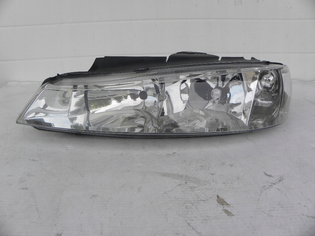 фото №1, Peugeot 406 lift лампа передняя левая 2005 rok