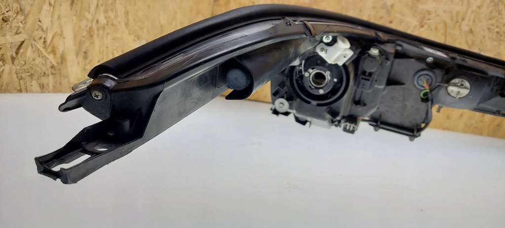 фото №8, Toyota c-hr 2018 лампи передні