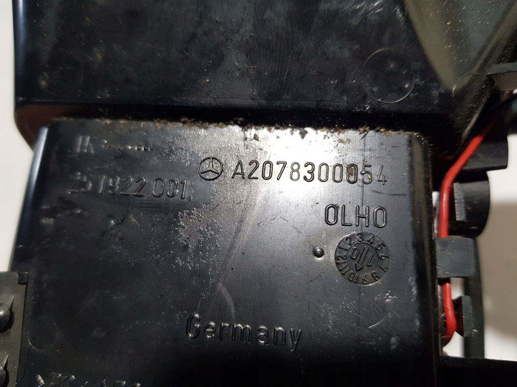 фото №9, Mercedes w207 комплект решітка ґрати обдув права ліва середня