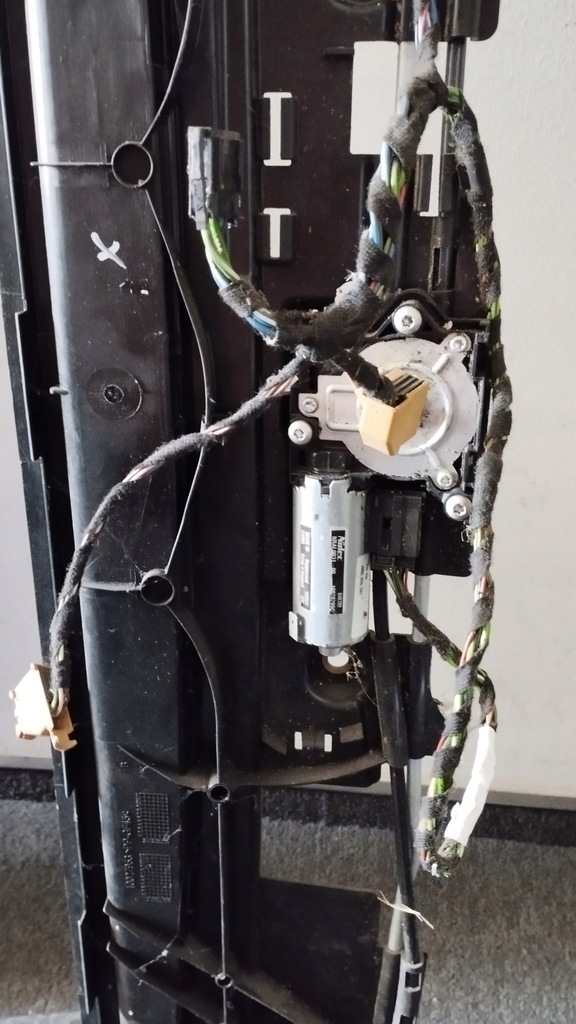 фото №11, Audi q7 sq7 панорама люк стеклянный крыша стекло шторка