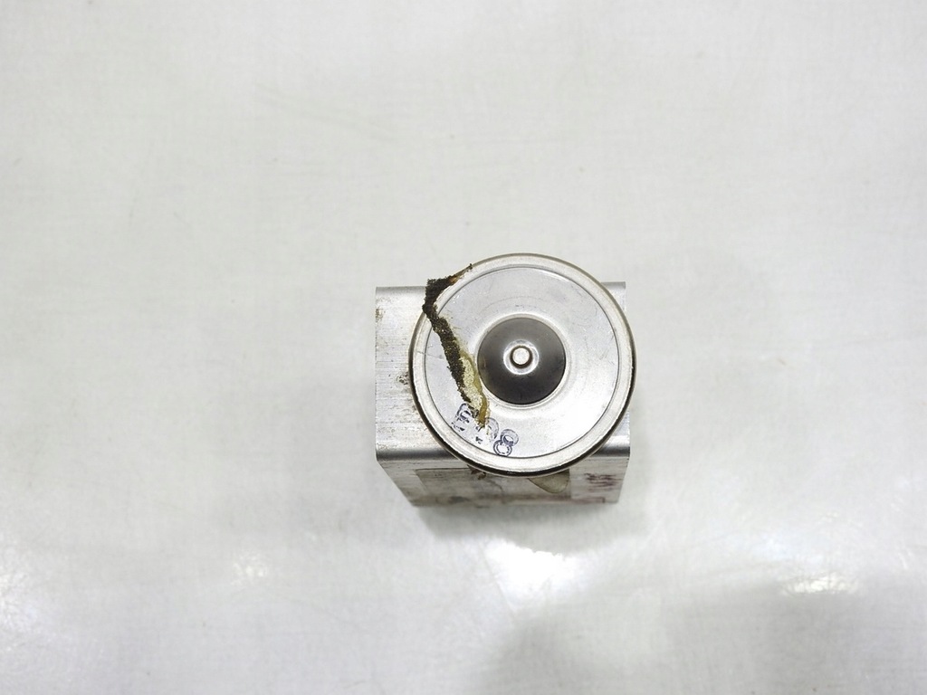 фото №6, Клапан расширительный кондиционера twingo ii 1.5 dci