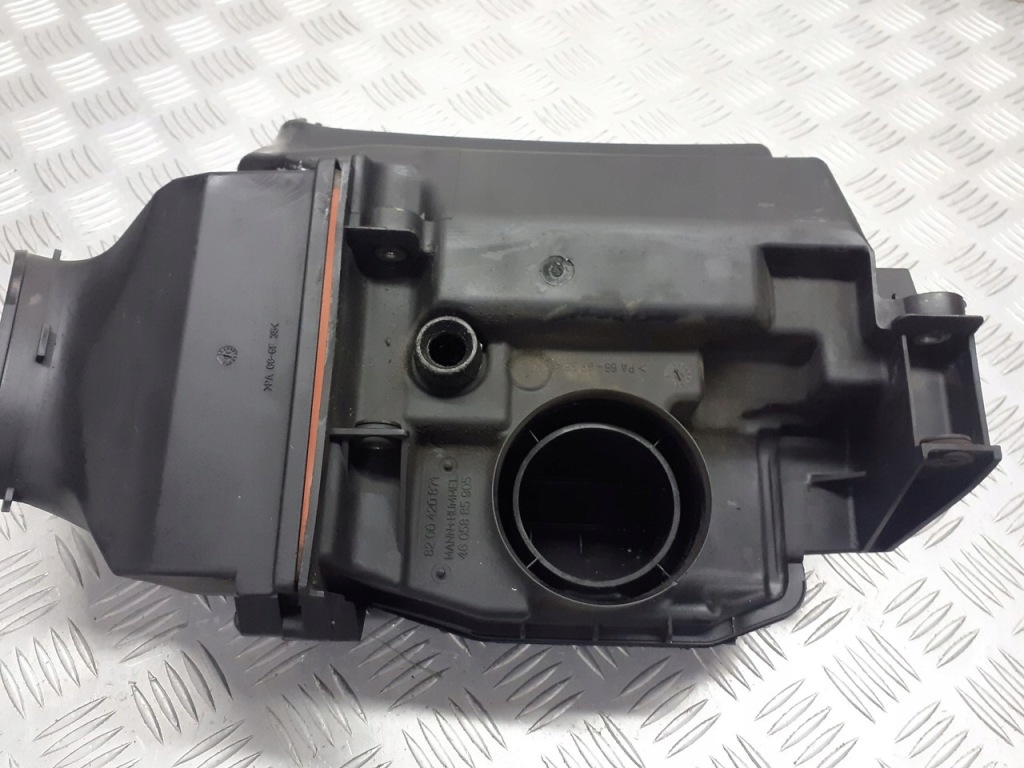 фото №3, Корпус фильтра воздуха renault thalia ii 1.6 8200420871