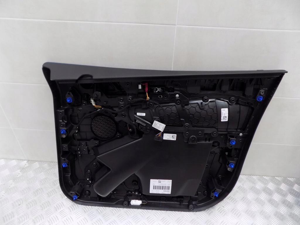 фото №8, Bmw 2 u06 оббивка двері обшивки kpl